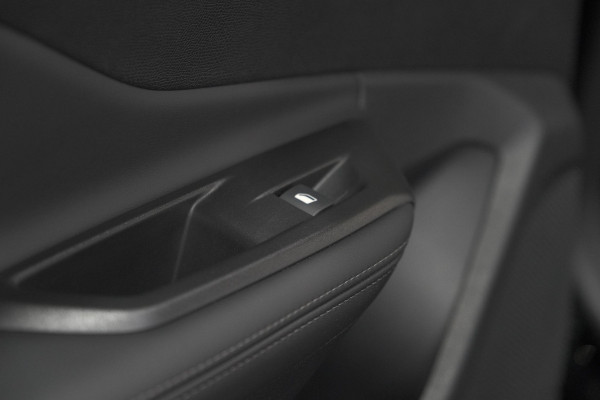 Peugeot 408 PureTech Allure 130 EAT8 | 360 Camera | RGR Comfortstoelen | Adaptieve Cruise Control | Apple Carplay | Pack Winter