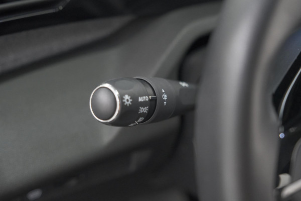 Peugeot 408 PureTech Allure 130 EAT8 | 360 Camera | RGR Comfortstoelen | Adaptieve Cruise Control | Apple Carplay | Pack Winter