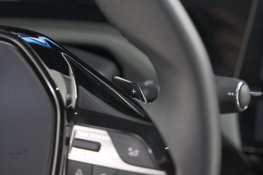 Peugeot 408 PureTech Allure 130 EAT8 | 360 Camera | RGR Comfortstoelen | Adaptieve Cruise Control | Apple Carplay | Pack Winter