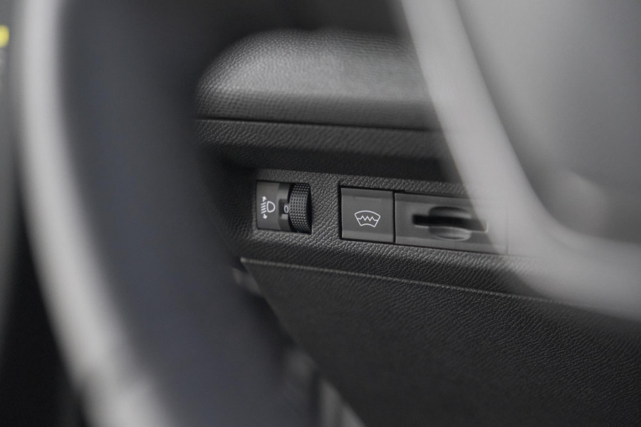 Peugeot 408 PureTech Allure 130 EAT8 | 360 Camera | RGR Comfortstoelen | Adaptieve Cruise Control | Apple Carplay | Pack Winter