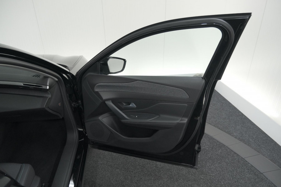 Peugeot 408 PureTech Allure 130 EAT8 | 360 Camera | RGR Comfortstoelen | Adaptieve Cruise Control | Apple Carplay | Pack Winter