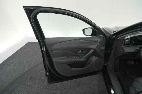 Peugeot 408 PureTech Allure 130 EAT8 | 360 Camera | RGR Comfortstoelen | Adaptieve Cruise Control | Apple Carplay | Pack Winter