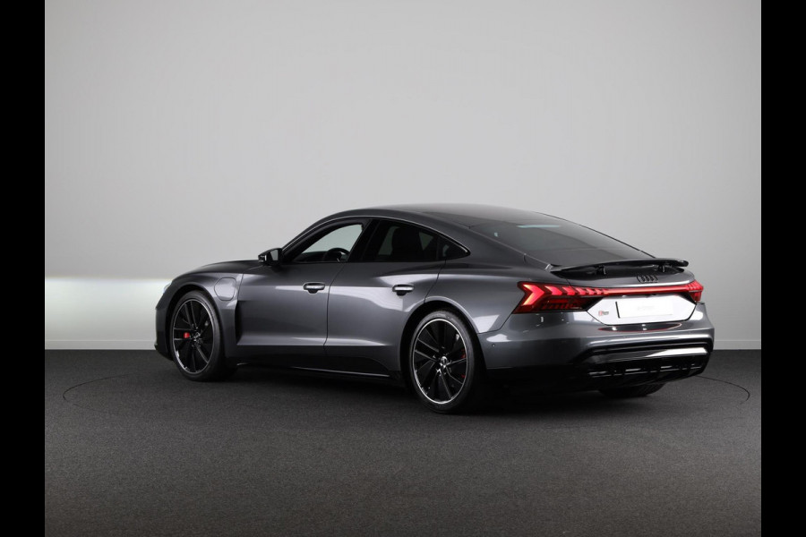 Audi e-tron GT RS 93 kWh 600pk | Matrix Laser Led | Optiekpakket Carbon | Stoelventilage/massage | Vierwielbesturing