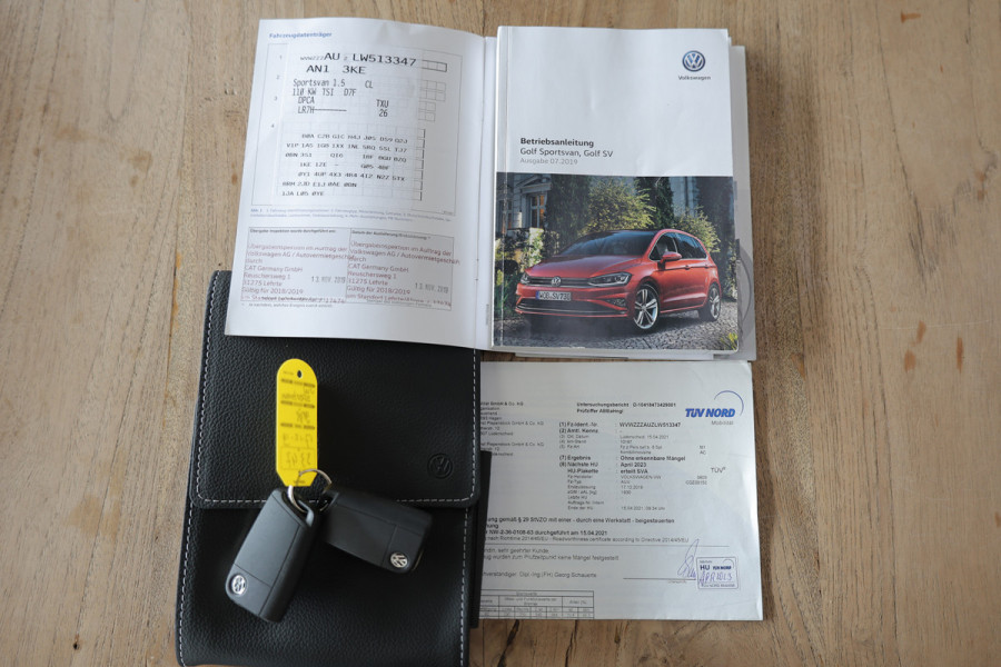 Volkswagen Golf Sportsvan 1.5 TSI ACT Highline IQ Drive ACC Navi Carplay Lane+Park Ass. Clima Stoelvw '19