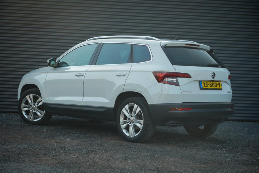 Škoda Karoq 1.5 TSI ACT Style Business / Pano / Trekhaak / Adaptive Cruise
