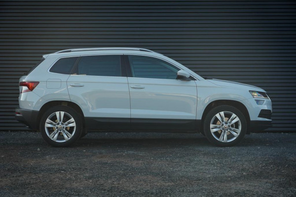 Škoda Karoq 1.5 TSI ACT Style Business / Pano / Trekhaak / Adaptive Cruise