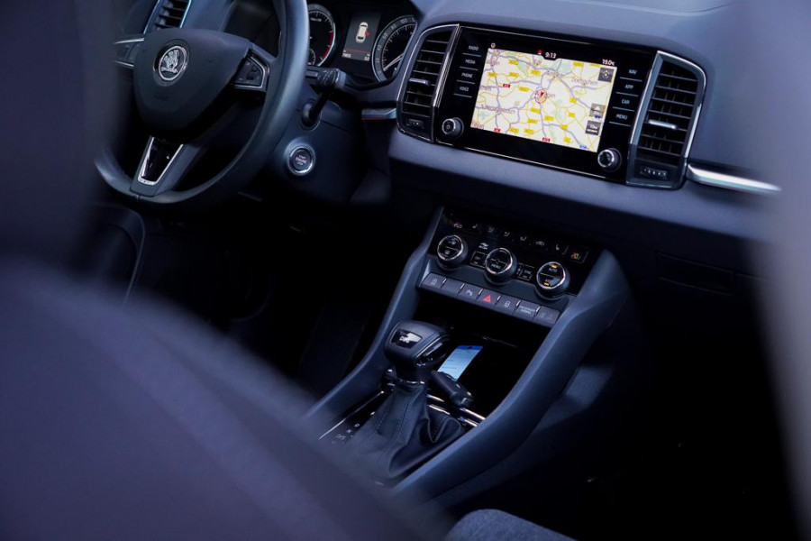 Škoda Karoq 1.5 TSI ACT Style Business / Pano / Trekhaak / Adaptive Cruise