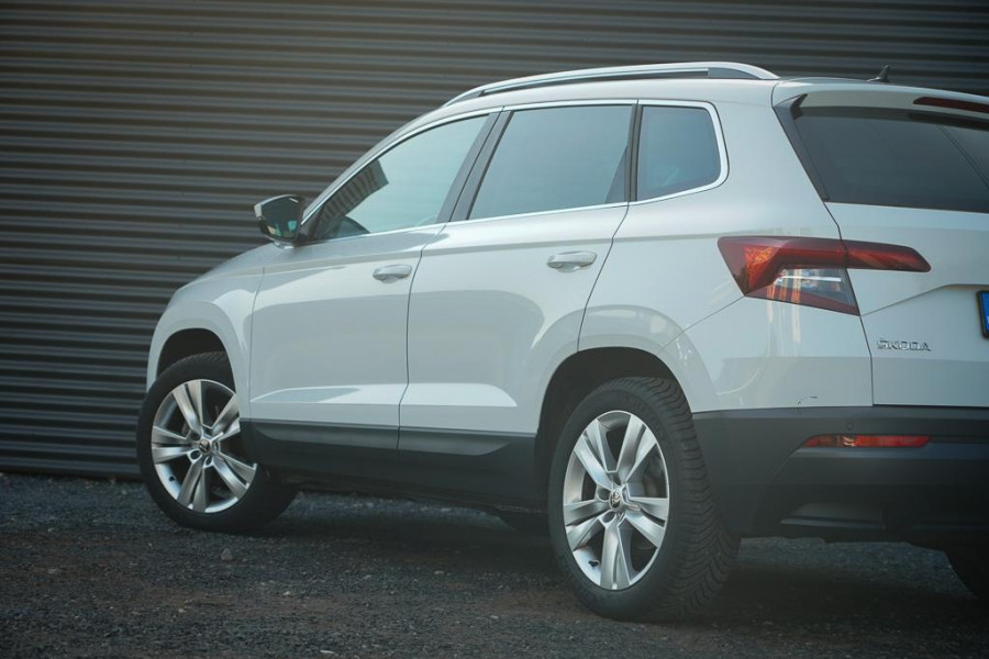Škoda Karoq 1.5 TSI ACT Style Business / Pano / Trekhaak / Adaptive Cruise