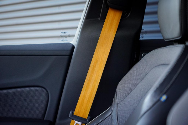 Volvo V60 2.0 T8 Twin Engine AWD Polestar 405 PK / Bowers&Wilkins / HEICO / Pano / Adaptive Cruise / Trekhaak