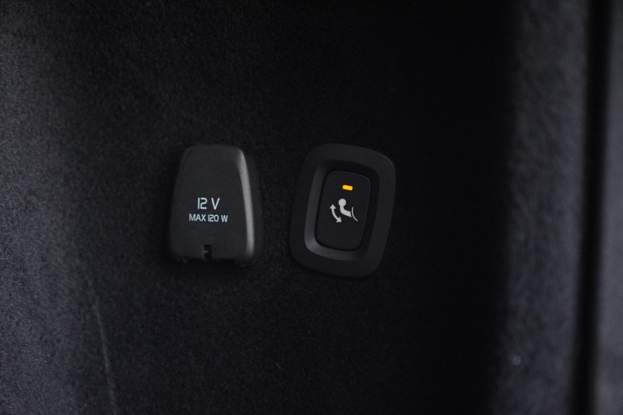 Volvo V60 2.0 T8 Twin Engine AWD Polestar 405 PK / Bowers&Wilkins / HEICO / Pano / Adaptive Cruise / Trekhaak
