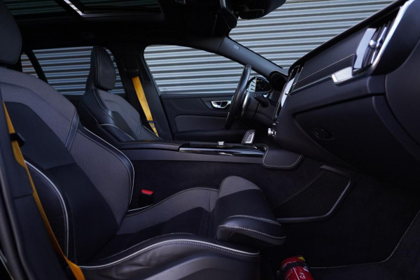 Volvo V60 2.0 T8 Twin Engine AWD Polestar 405 PK / Bowers&Wilkins / HEICO / Pano / Adaptive Cruise / Trekhaak