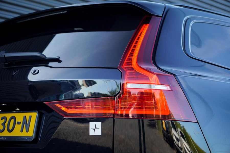 Volvo V60 2.0 T8 Twin Engine AWD Polestar 405 PK / Bowers&Wilkins / HEICO / Pano / Adaptive Cruise / Trekhaak