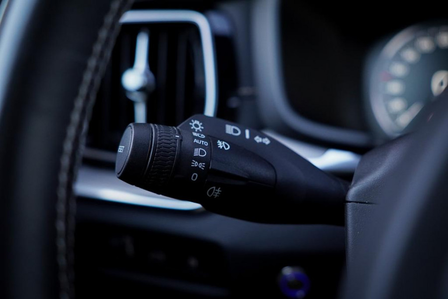 Volvo V60 2.0 T8 Twin Engine AWD Polestar 405 PK / Bowers&Wilkins / HEICO / Pano / Adaptive Cruise / Trekhaak