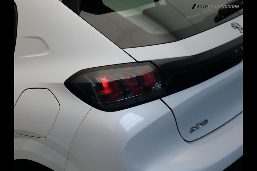 Peugeot 208 1.2 PureTech Allure 100pk (APPLE CARPLAY,LED,STOELVERWARMING,NAVIGATIE,SPORTSTOELEN,CRUISE,LM-VELGEN,NIEUWE APK)