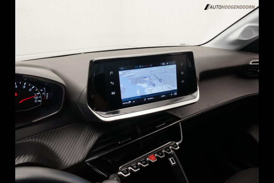 Peugeot 208 1.2 PureTech Allure 100pk (APPLE CARPLAY,LED,STOELVERWARMING,NAVIGATIE,SPORTSTOELEN,CRUISE,LM-VELGEN,NIEUWE APK)