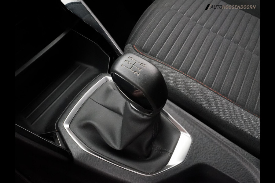 Peugeot 208 1.2 PureTech Allure 100pk (APPLE CARPLAY,LED,STOELVERWARMING,NAVIGATIE,SPORTSTOELEN,CRUISE,LM-VELGEN,NIEUWE APK)