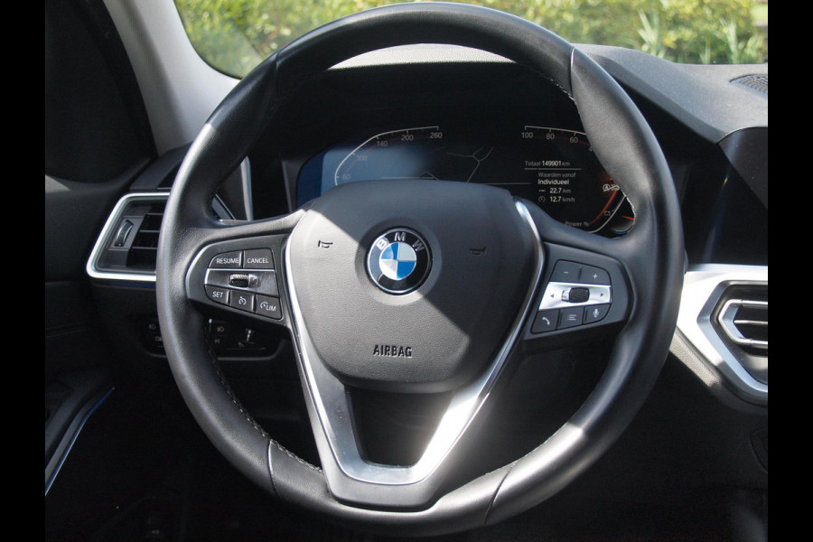 BMW 3 Serie Touring 318i Executive Edition | Apple Carplay | Cruise Control | Sfeerverlichting | Parkeersensoren |