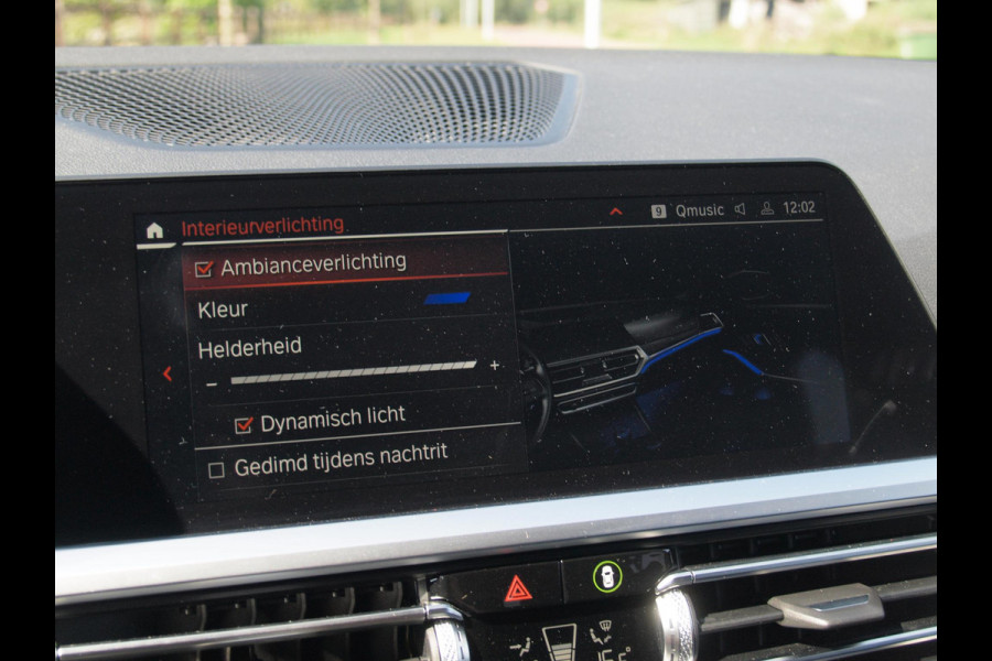 BMW 3 Serie Touring 318i Executive Edition | Apple Carplay | Cruise Control | Sfeerverlichting | Parkeersensoren |