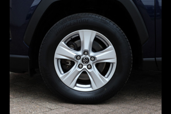 Toyota RAV4 2.5 Hybrid Active | Parkeersensoren | Stoelverwarming | Trekhaak Toyota RAV4 2.5 Hybrid Active | Parkeersensoren | Stoelverwarming | Trekhaak