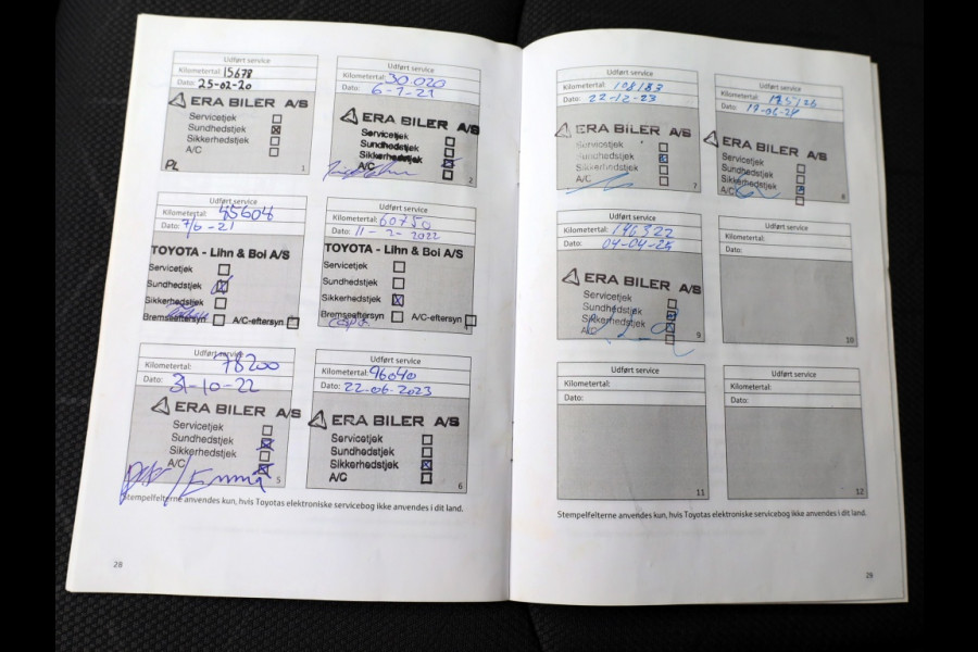 Toyota RAV4 2.5 Hybrid Active | Parkeersensoren | Stoelverwarming | Trekhaak Toyota RAV4 2.5 Hybrid Active | Parkeersensoren | Stoelverwarming | Trekhaak