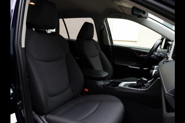 Toyota RAV4 2.5 Hybrid Active | Parkeersensoren | Stoelverwarming | Trekhaak Toyota RAV4 2.5 Hybrid Active | Parkeersensoren | Stoelverwarming | Trekhaak