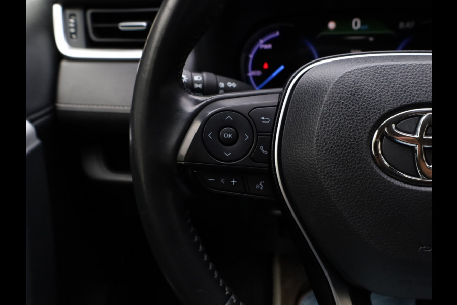 Toyota RAV4 2.5 Hybrid Active | Parkeersensoren | Stoelverwarming | Trekhaak Toyota RAV4 2.5 Hybrid Active | Parkeersensoren | Stoelverwarming | Trekhaak