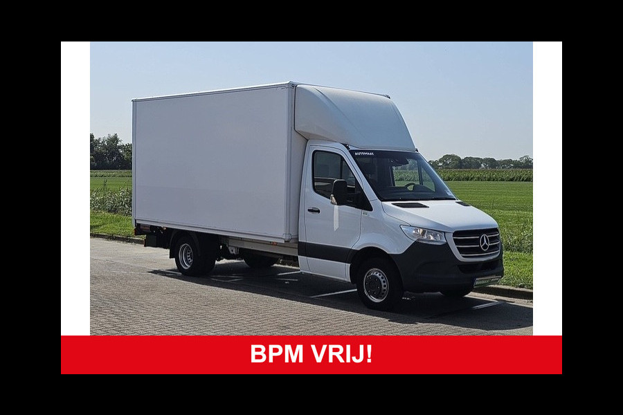 Mercedes-Benz Sprinter 516 CDI Bakwagen Laadklep Mbux 10 Cruise Airco EURO6