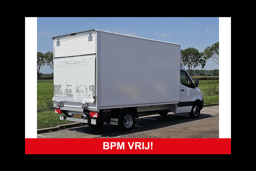 Mercedes-Benz Sprinter 516 CDI Bakwagen Laadklep Mbux 10 Cruise Airco EURO6