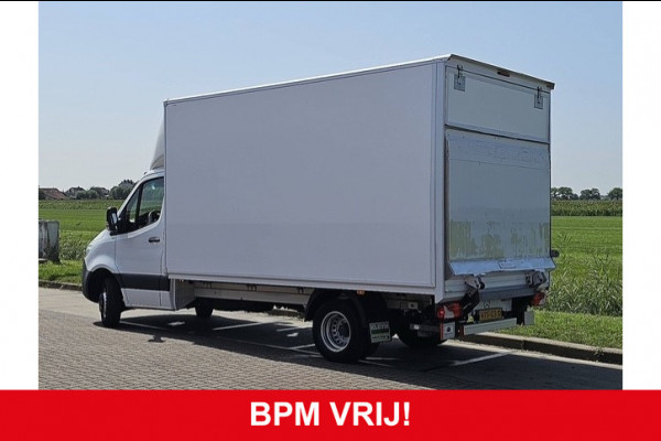 Mercedes-Benz Sprinter 516 CDI Bakwagen Laadklep Mbux 10 Cruise Airco EURO6