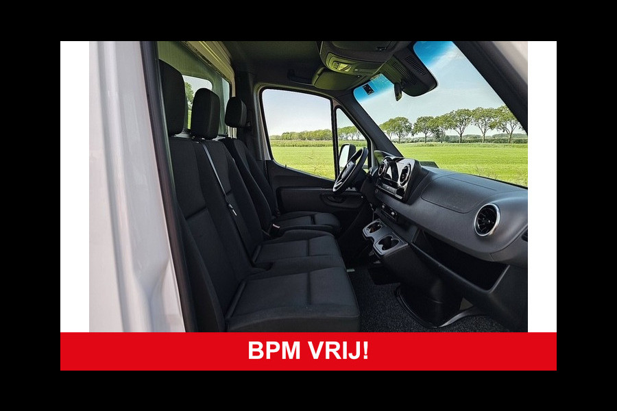 Mercedes-Benz Sprinter 516 CDI Bakwagen Laadklep Mbux 10 Cruise Airco EURO6