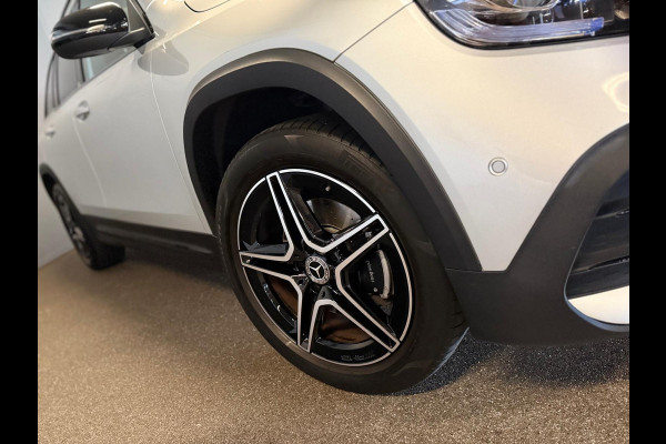 Mercedes-Benz Glb 200 Business Solution AMG STYLING-PANORAMA-MEMORY-NIGHT-MULTIBEAM-COMPLEET