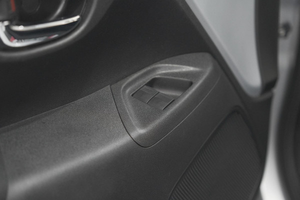 Peugeot 108 1.0 e-VTi Allure | Unieke Kilometerstand | Camera | Climate Control | 5 Deurs