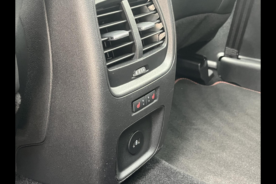 Ford Kuga 2.5 FHEV ST-Line X 190pk | Driver Assistance Pack | Winterpack | Panoramadak | Technology Pack | Geen Stekker nodig | All Season banden