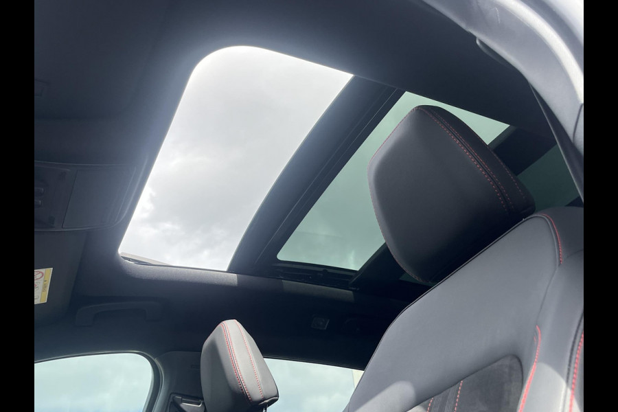 Ford Kuga 2.5 FHEV ST-Line X 190pk | Driver Assistance Pack | Winterpack | Panoramadak | Technology Pack | Geen Stekker nodig | All Season banden