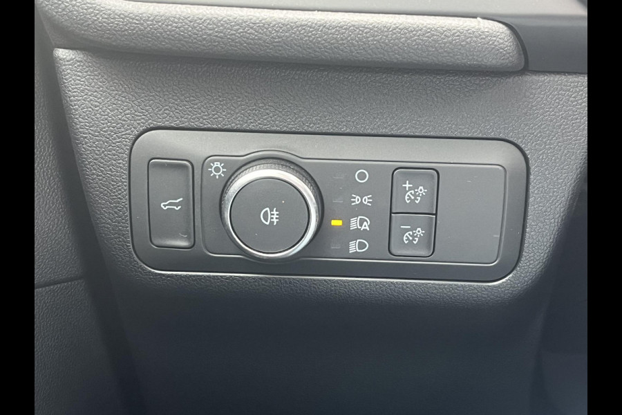 Ford Kuga 2.5 FHEV ST-Line X 190pk | Driver Assistance Pack | Winterpack | Panoramadak | Technology Pack | Geen Stekker nodig | All Season banden