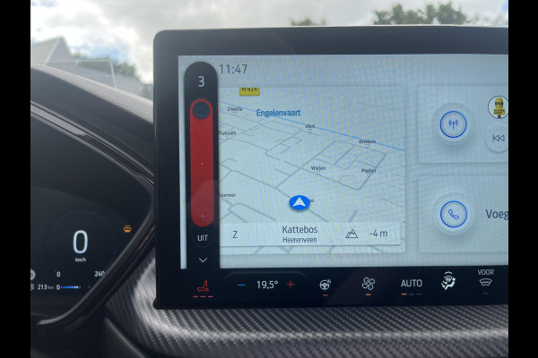 Ford Kuga 2.5 FHEV ST-Line X 190pk | Driver Assistance Pack | Winterpack | Panoramadak | Technology Pack | Geen Stekker nodig | All Season banden