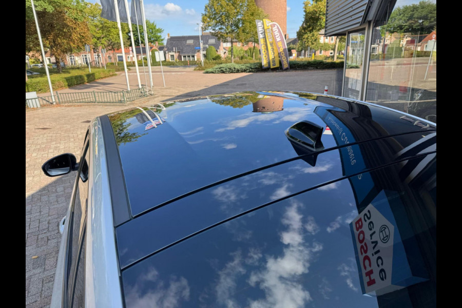 Renault Arkana TCe 140 R.S. line Groot navi / Zwart dak / Metallic / Stoel & stuurwiel verw.