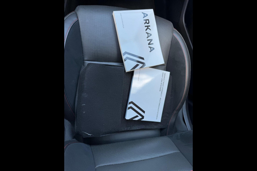Renault Arkana TCe 140 R.S. line Groot navi / Zwart dak / Metallic / Stoel & stuurwiel verw.