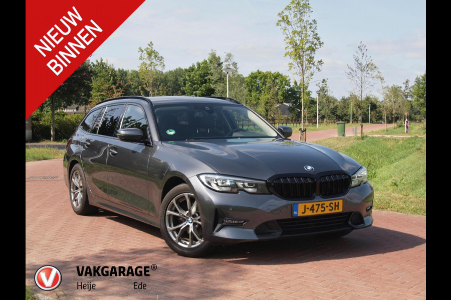 BMW 3 Serie Touring 318i Executive Edition | Apple Carplay | Cruise Control | Sfeerverlichting | Parkeersensoren |