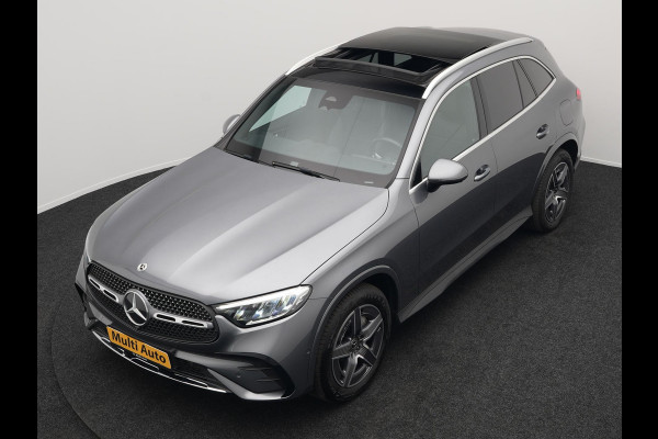 Mercedes-Benz GLC 300e 4MATIC AMG Line Plug In Hybrid 313pk PHEV | Luchtvering | Trekhaak af Fabriek | Panodak | Adaptive Cruise | 4 Wielbesturing | 360 Camera |  Lederen Sportstoelen Massage & Ventilatie |
