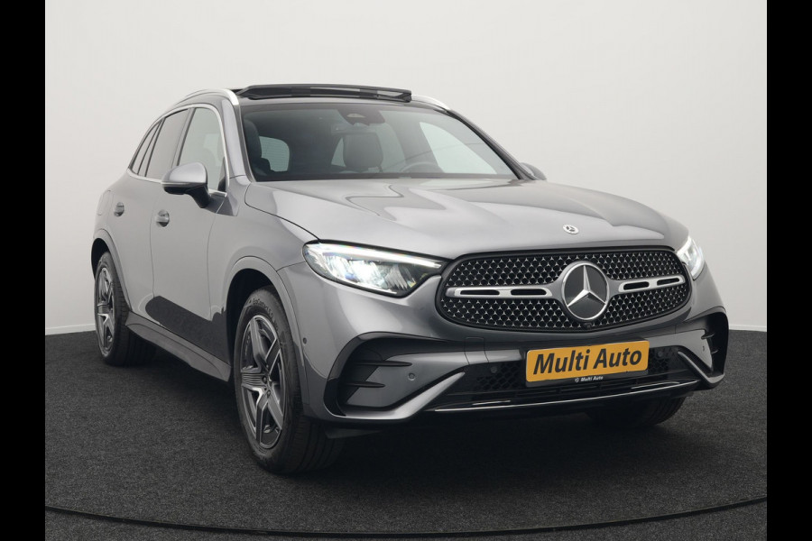 Mercedes-Benz GLC 300e 4MATIC AMG Line Plug In Hybrid 313pk PHEV | Luchtvering | Trekhaak af Fabriek | Panodak | Adaptive Cruise | 4 Wielbesturing | 360 Camera |  Lederen Sportstoelen Massage & Ventilatie |