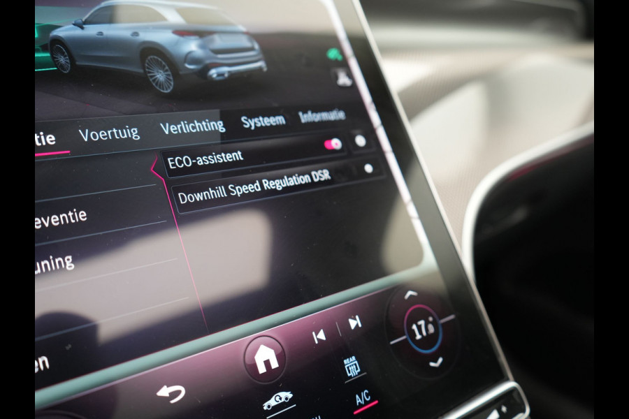 Mercedes-Benz GLC 300e 4MATIC AMG Line Plug In Hybrid 313pk PHEV | Luchtvering | Trekhaak af Fabriek | Panodak | Adaptive Cruise | 4 Wielbesturing | 360 Camera |  Lederen Sportstoelen Massage & Ventilatie |