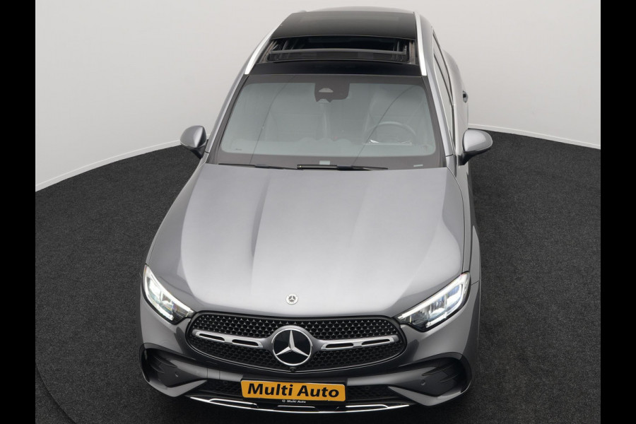 Mercedes-Benz GLC 300e 4MATIC AMG Line Plug In Hybrid 313pk PHEV | Luchtvering | Trekhaak af Fabriek | Panodak | Adaptive Cruise | 4 Wielbesturing | 360 Camera |  Lederen Sportstoelen Massage & Ventilatie |