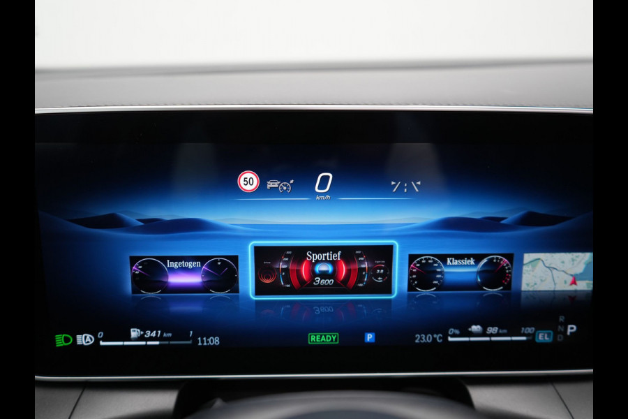 Mercedes-Benz GLC 300e 4MATIC AMG Line Plug In Hybrid 313pk PHEV | Luchtvering | Trekhaak af Fabriek | Panodak | Adaptive Cruise | 4 Wielbesturing | 360 Camera |  Lederen Sportstoelen Massage & Ventilatie |