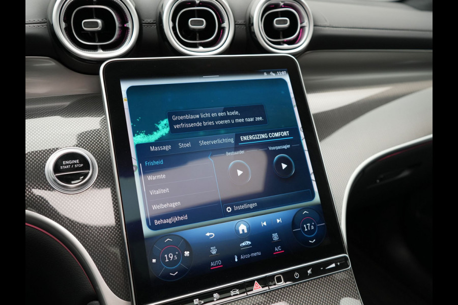 Mercedes-Benz GLC 300e 4MATIC AMG Line Plug In Hybrid 313pk PHEV | Luchtvering | Trekhaak af Fabriek | Panodak | Adaptive Cruise | 4 Wielbesturing | 360 Camera |  Lederen Sportstoelen Massage & Ventilatie |