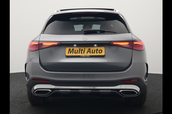 Mercedes-Benz GLC 300e 4MATIC AMG Line Plug In Hybrid 313pk PHEV | Luchtvering | Trekhaak af Fabriek | Panodak | Adaptive Cruise | 4 Wielbesturing | 360 Camera |  Lederen Sportstoelen Massage & Ventilatie |