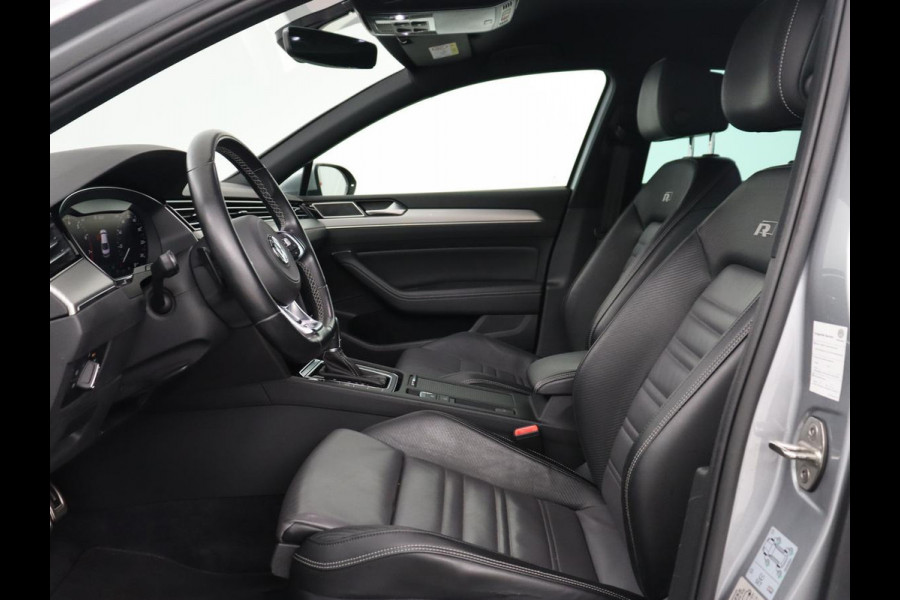 Volkswagen Passat 1.5 TSI R Line | Nappaleder | Stoelverwarming | Trekhaak | LED Plus | Adaptive cruise | Carplay | Virtual Cockpit | Navigatie | Climate control