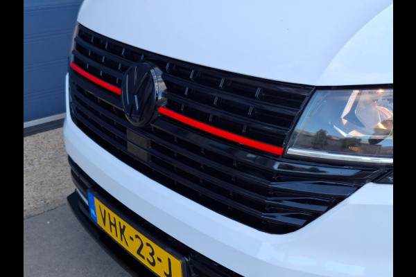 Volkswagen Transporter 2.0 TDI L2H1 30 DC VERLAAGD / SPOILERS IN KLEUR / AIRCO / CRUISE /  DUBBEL CABINE