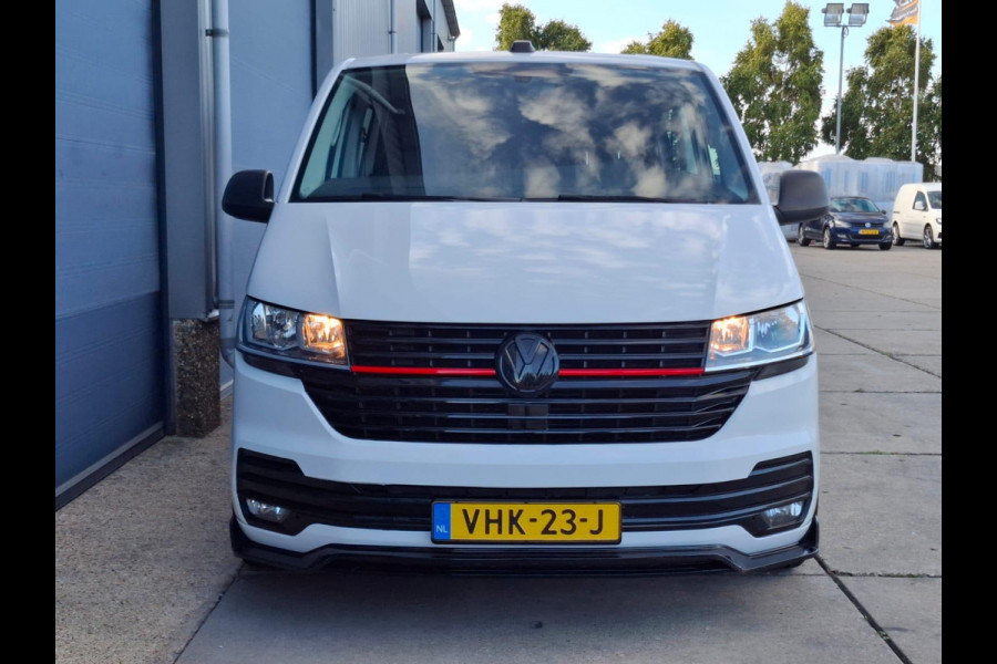Volkswagen Transporter 2.0 TDI L2H1 30 DC VERLAAGD / SPOILERS IN KLEUR / AIRCO / CRUISE /  DUBBEL CABINE