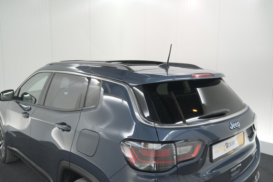 Jeep Compass 4xe 190 Plug-in Hybrid Electric Limited | Elektrisch Panoramadak | Camera | Adaptieve Cruise Control | Apple Carplay | Pack Winter